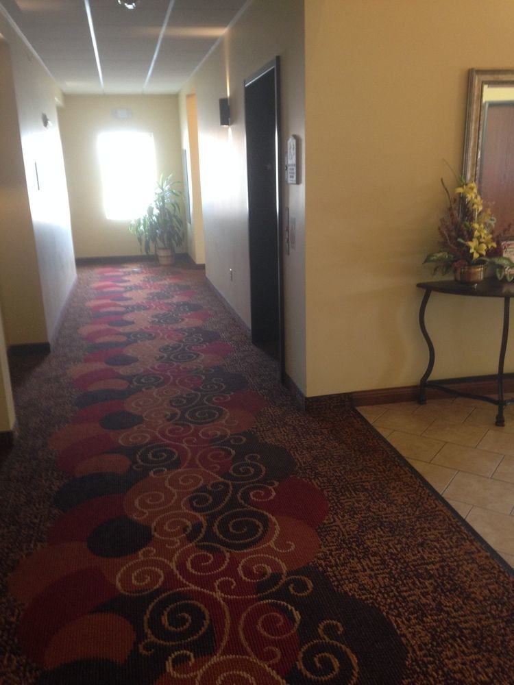 The Edgewood Hotel And Suites Fairbury 외부 사진