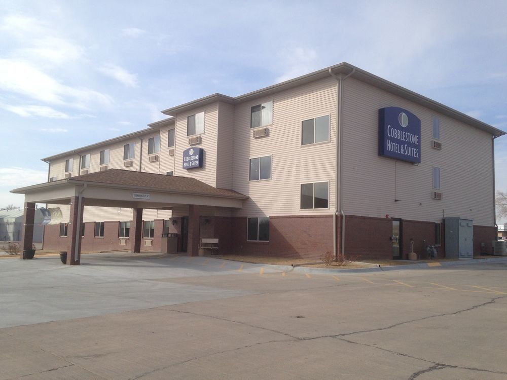 The Edgewood Hotel And Suites Fairbury 외부 사진