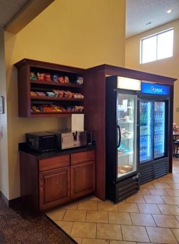 The Edgewood Hotel And Suites Fairbury 외부 사진